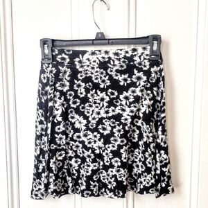 SO Juniors Floral Black and White Skirt Size XS